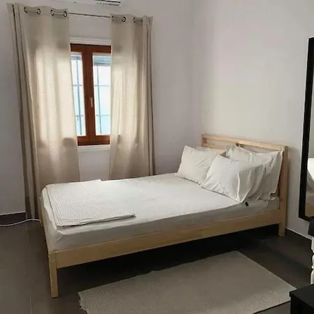 3-bedroom Central, Spacious And Bright Apartment. Heraklion (Crete)